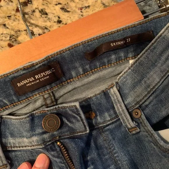 Banana Republic Mid-rise Distressed Skinny Jeans - Picture 4 of 4